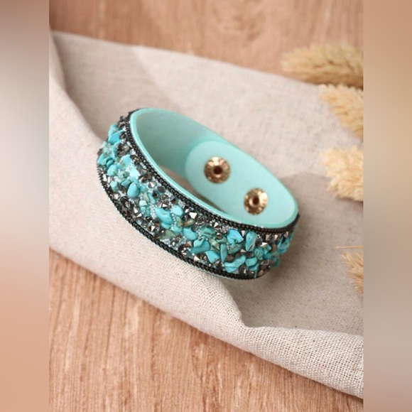 EMERY ROSE Snap Button & Stone Decor Bracelet - Picture 2 of 4